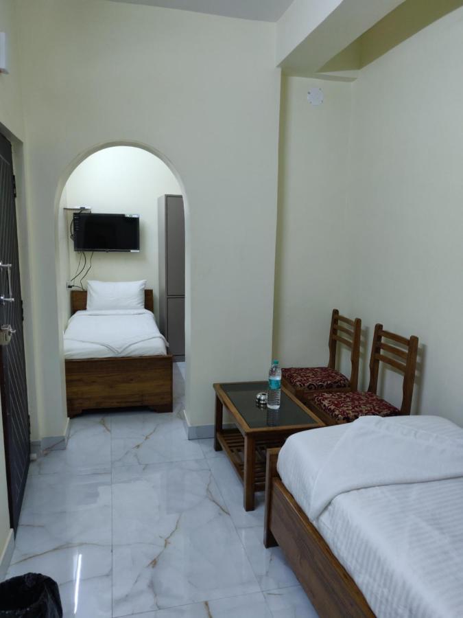 Rishika Guest House And Banquet Calcutta Exteriör bild