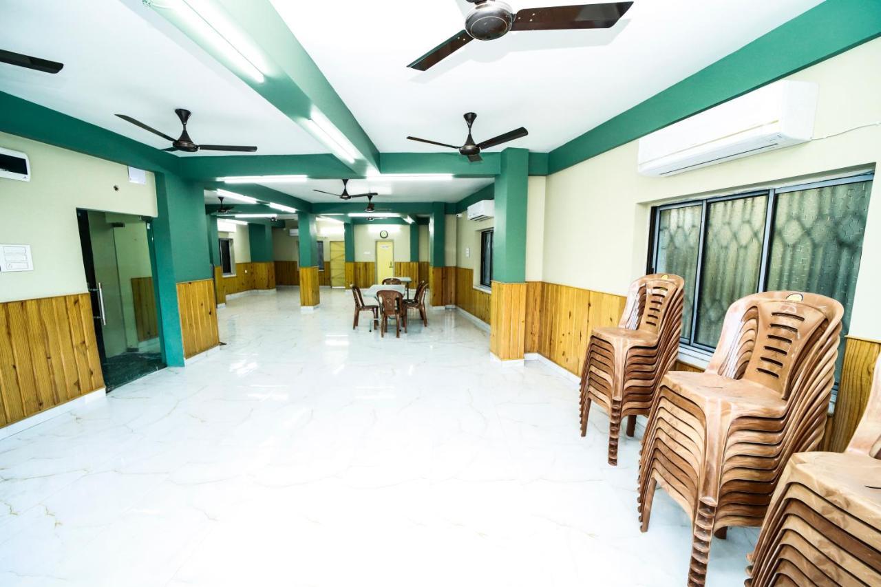Rishika Guest House And Banquet Calcutta Exteriör bild